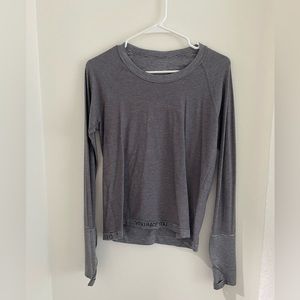 Lululemon black and grey striped racer length swiftly tech long sleeve top